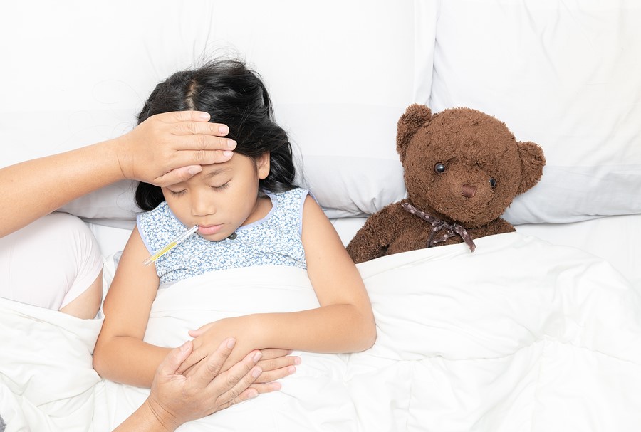 Verkoudheid en koorts bij een kind